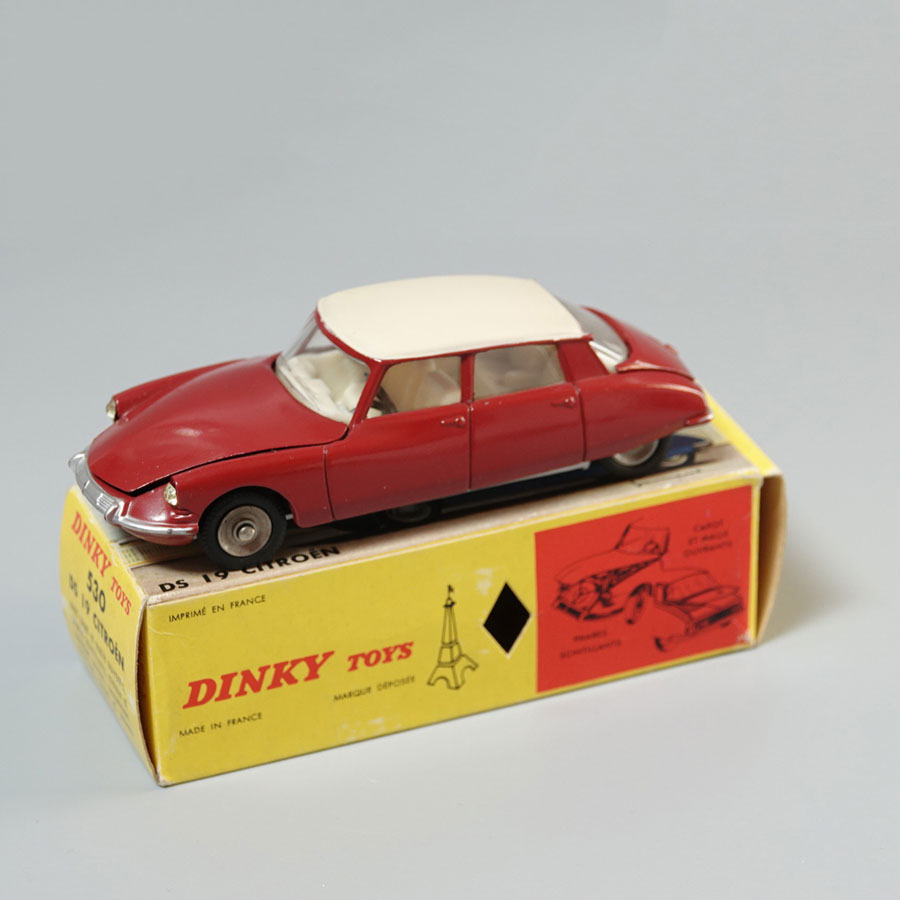 Dinky 530 Citroen DS 19 in Deep Red & Cream Roof Silver Base