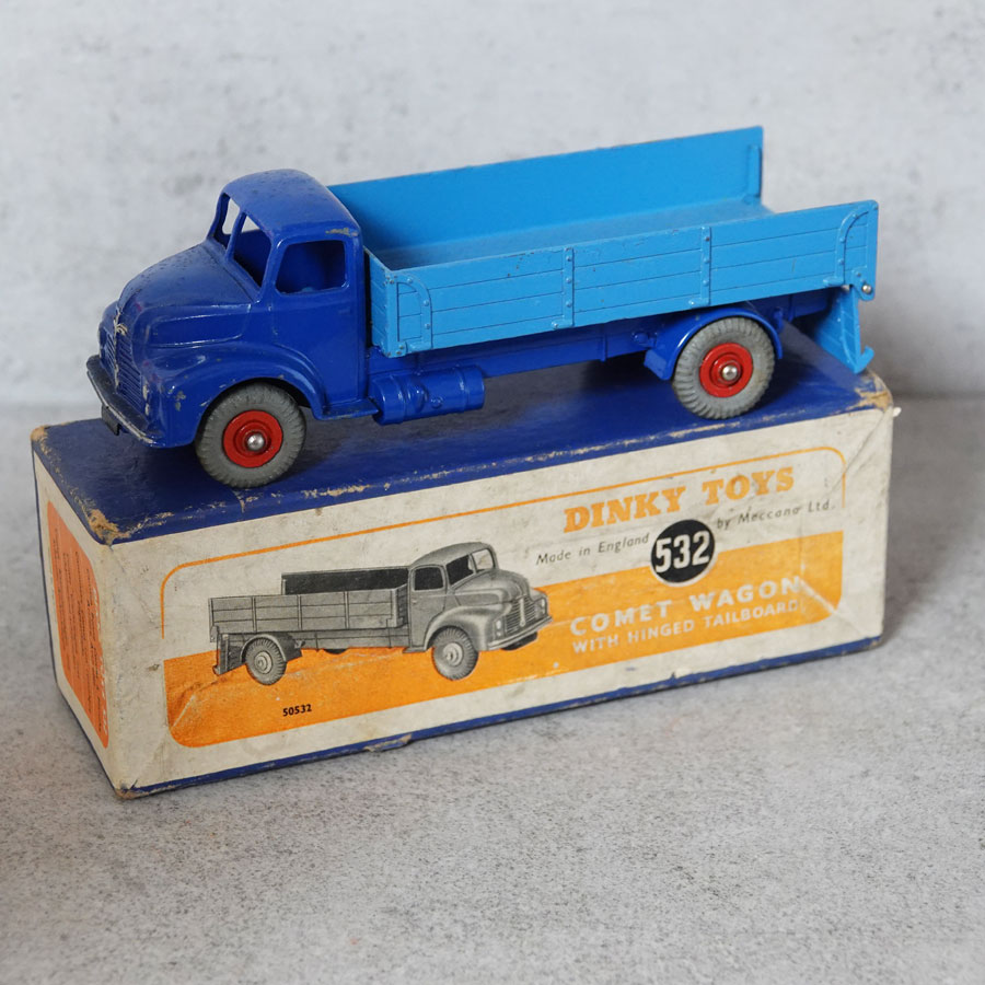 Dinky 532 Comet Wagon With Hinged Tailboard French Blue and Mid Blue 