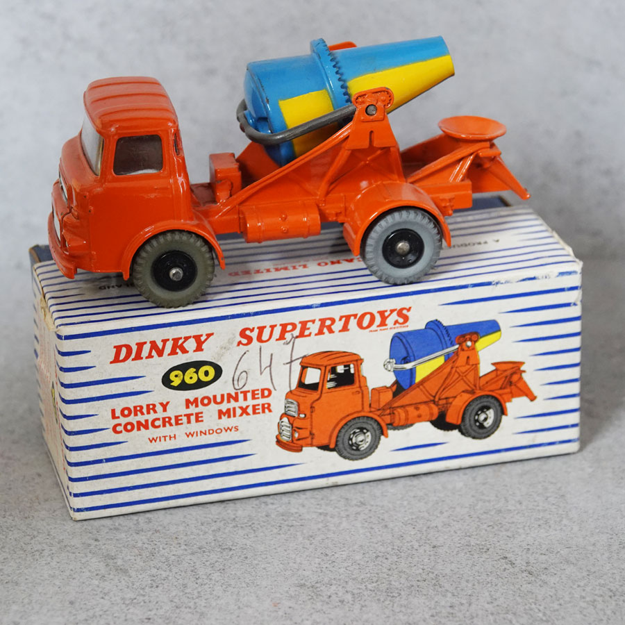 Dinky 960 Lorry Mounted Concrete Mixer